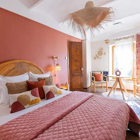 Fraissinet - Acces Espace Detente Pour Toutes Les Sauf La Cocon Qui A Son Jacuzzi Prive Bed & Breakfast 4*